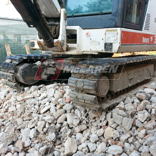 Hybrid Steel Tracks with Bolt-On Rubber Pads for Hyundai 55-7 